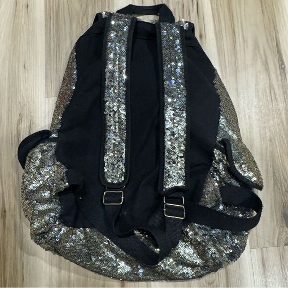 Victoria’s Secret PINK Gold Sequin Drawstring Backpack Large - Picture 2 of 4